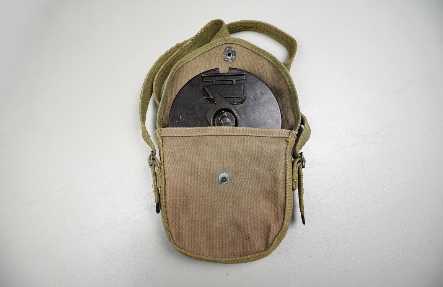 WWII U.S. THOMPSON SUB MACHINE GUN 1942 DATED DRUM MAGAZINE CARRIER w/DUMMY MAG