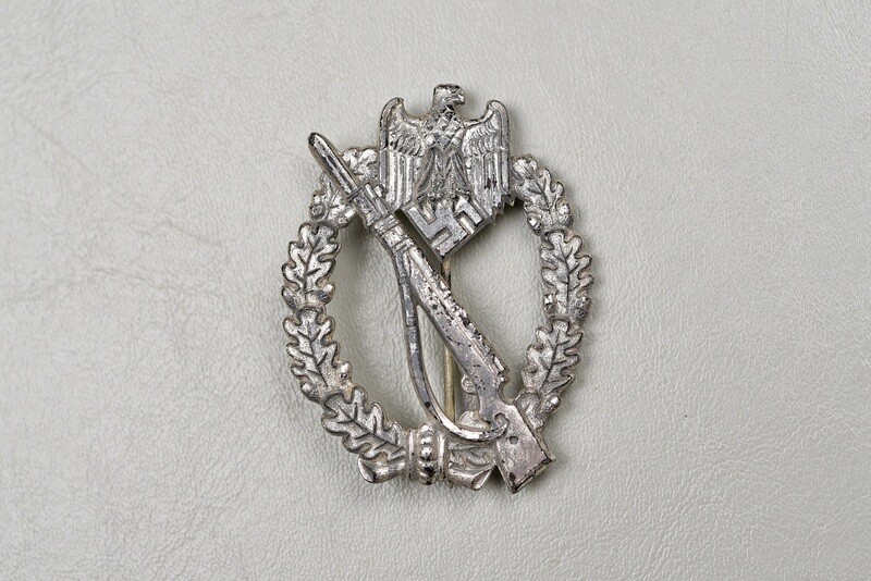 WWII GERMAN INFANTRY ASSAULT BADGE IN SILVER