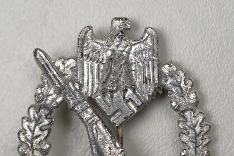 WWII GERMAN INFANTRY ASSAULT BADGE IN SILVER