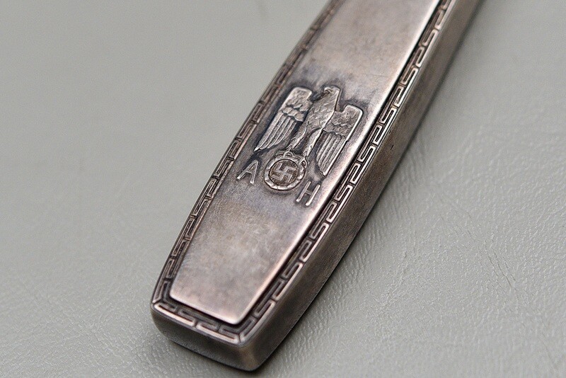 WWII ADOLF HITLER FORMAL PATTERN DINNER KNIFE