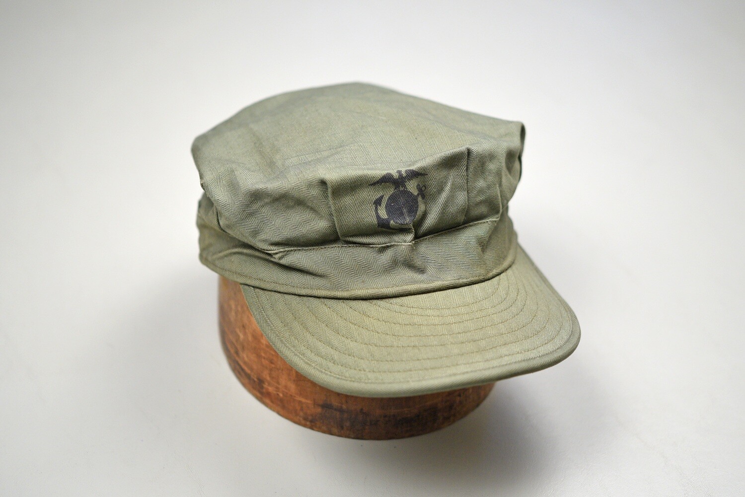KOREAN WAR U.S. MARINE CORPS P44 UTILITY COVER - NEAR MINT