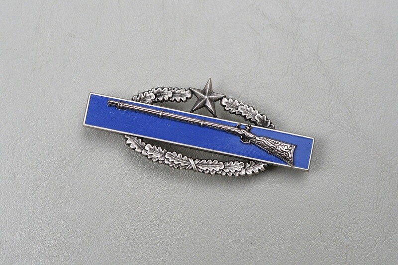 KOREAN WAR U.S. ARMY COMBAT INFANTRY BADGE BY J BALME, FRANCE KOREAN WAR U.S. ARMY COMBAT INFANTRY BADGE BY J BALME, FRANCE