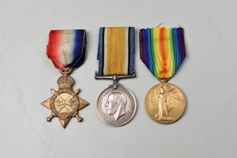 WWI BRITISH 1914-15 STAR TRIO TO GNR. W. BARTLETT, RFA WWI BRITISH 1914-15 STAR TRIO TO GNR. W. BARTLETT, RFA