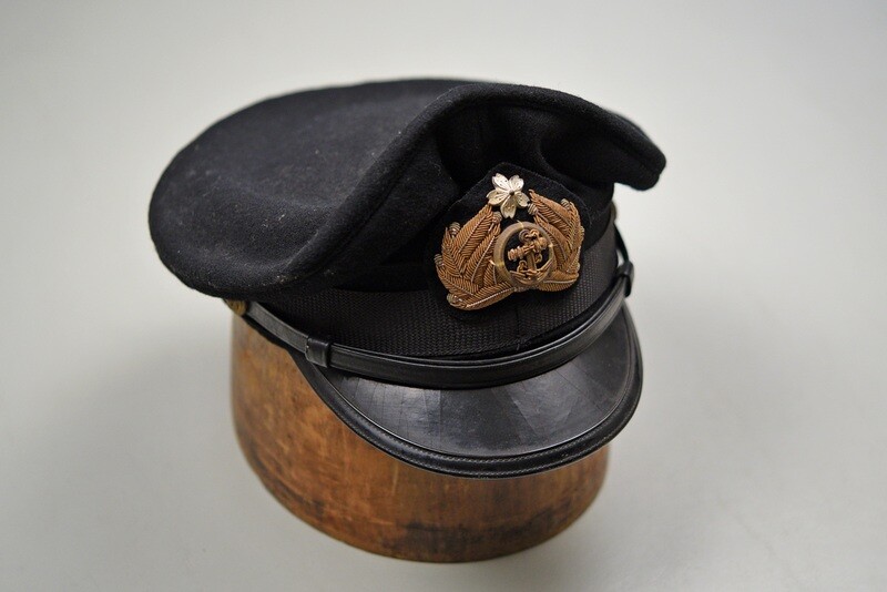 WWII JAPANESE NAVAL OFFICER'S NAVY-BLUE VISOR HAT w/BULLION INSIGNIA