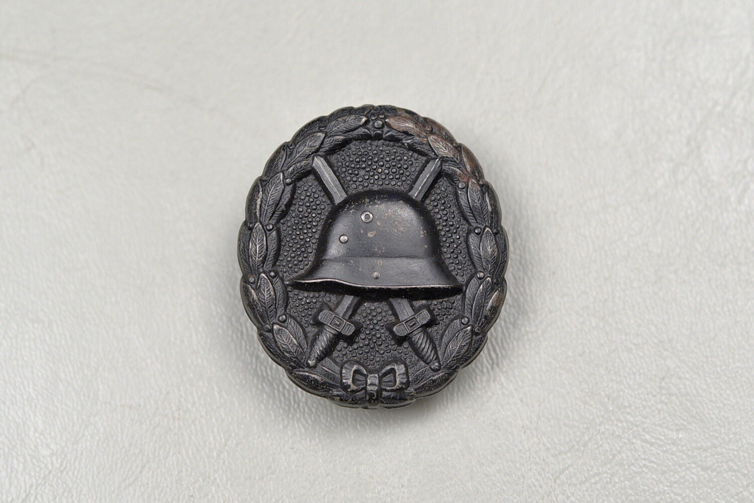 WWI GERMAN MODEL 1918 BLACK WOUND BADGE