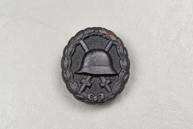 WWI GERMAN MODEL 1918 BLACK WOUND BADGE WWI GERMAN MODEL 1918 BLACK WOUND BADGE