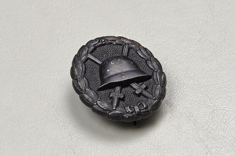 WWI GERMAN MODEL 1918 BLACK WOUND BADGE
