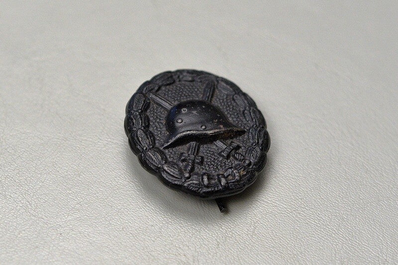 WWI GERMAN MODEL 1918 BLACK WOUND BADGE