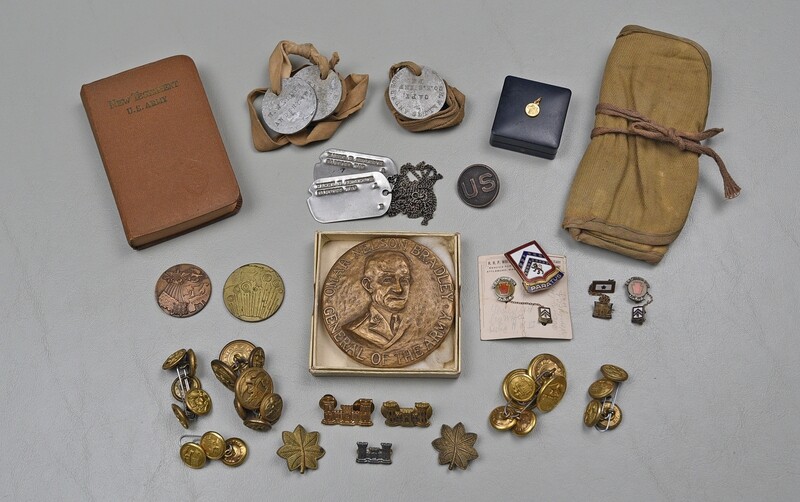 – WWI/WWII U.S. INSIGNIA GROUP OF COL. H. WALLACE ANDERSON - CO 1111th COMBAT ENGINEER GROUP