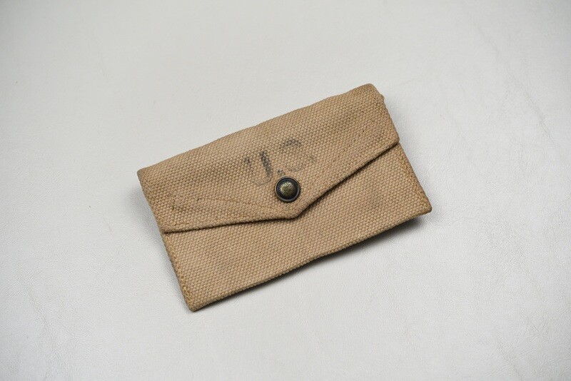 WWII U.S. M1924 FIRST AID BANDAGE CARRIER - BRITISH MADE