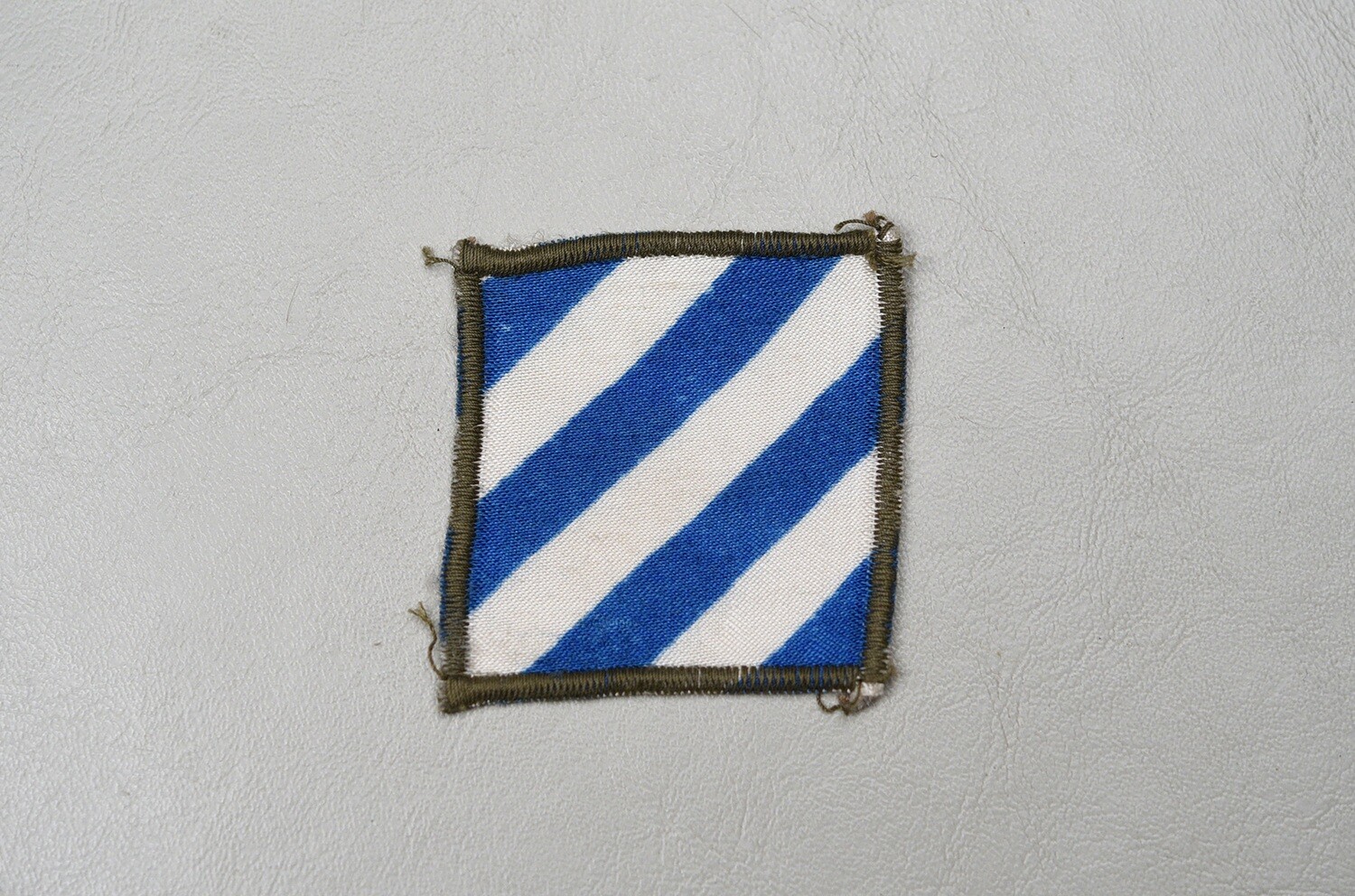 WWII U.S. 3rd INFANTRY DIVISION SHOULDER PATCH - ITALIAN MADE, SILK PRINT