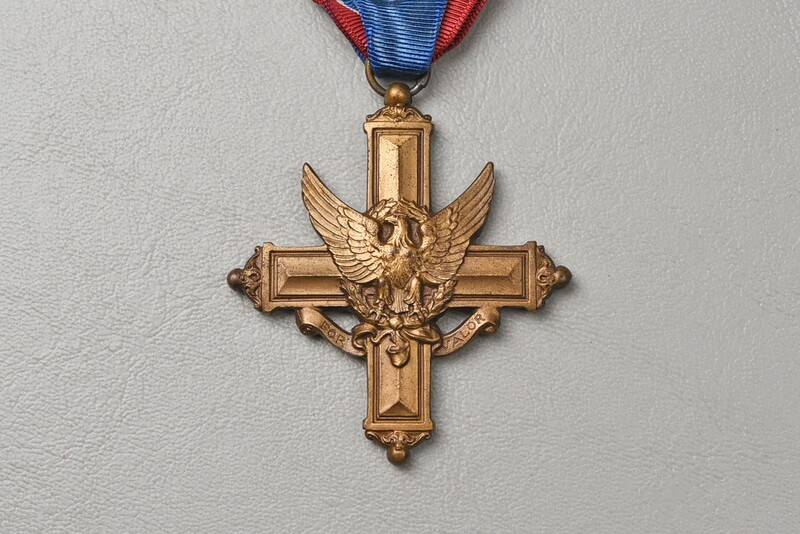 WWI U.S. DISTINGUISHED SERVICE CROSS w/WRAP BROACH - NUMBERED