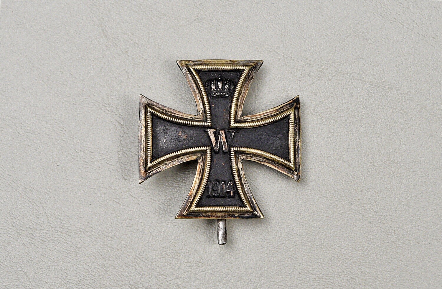 WWI GERMAN 1914 IRON CROSS 1st CLASS - VAULTED