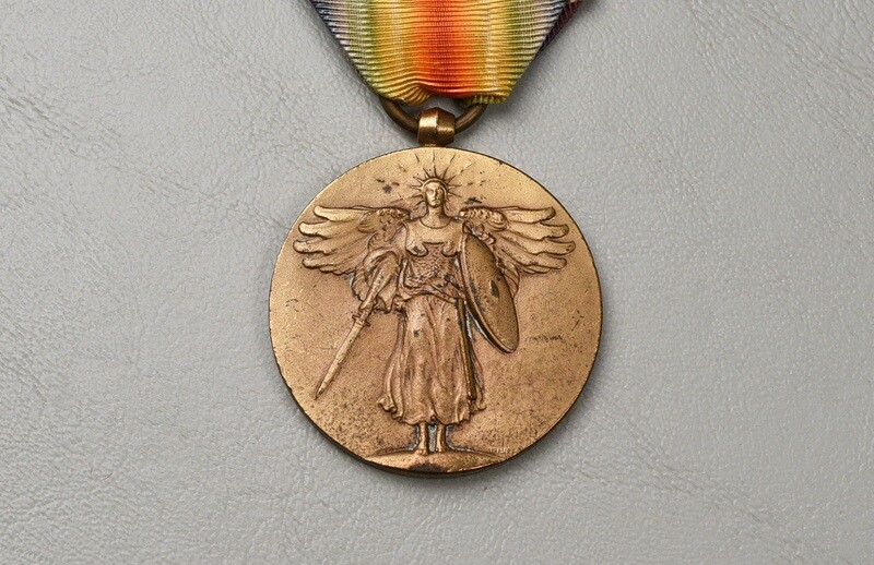 U.S. WWI VICTORY MEDAL w/WRAP BROACH