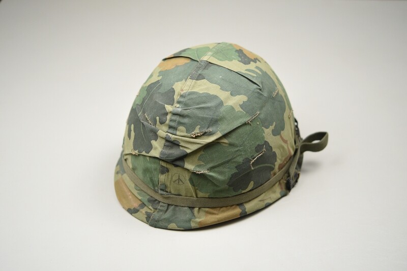 VIETNAM U.S. M1 STEEL HELMET w/MITCHELL CAMOUFLADGE COVER & GRAFFITTI VIETNAM U.S. M1 STEEL HELMET w/MITCHELL CAMOUFLADGE COVER & GRAFFITTI