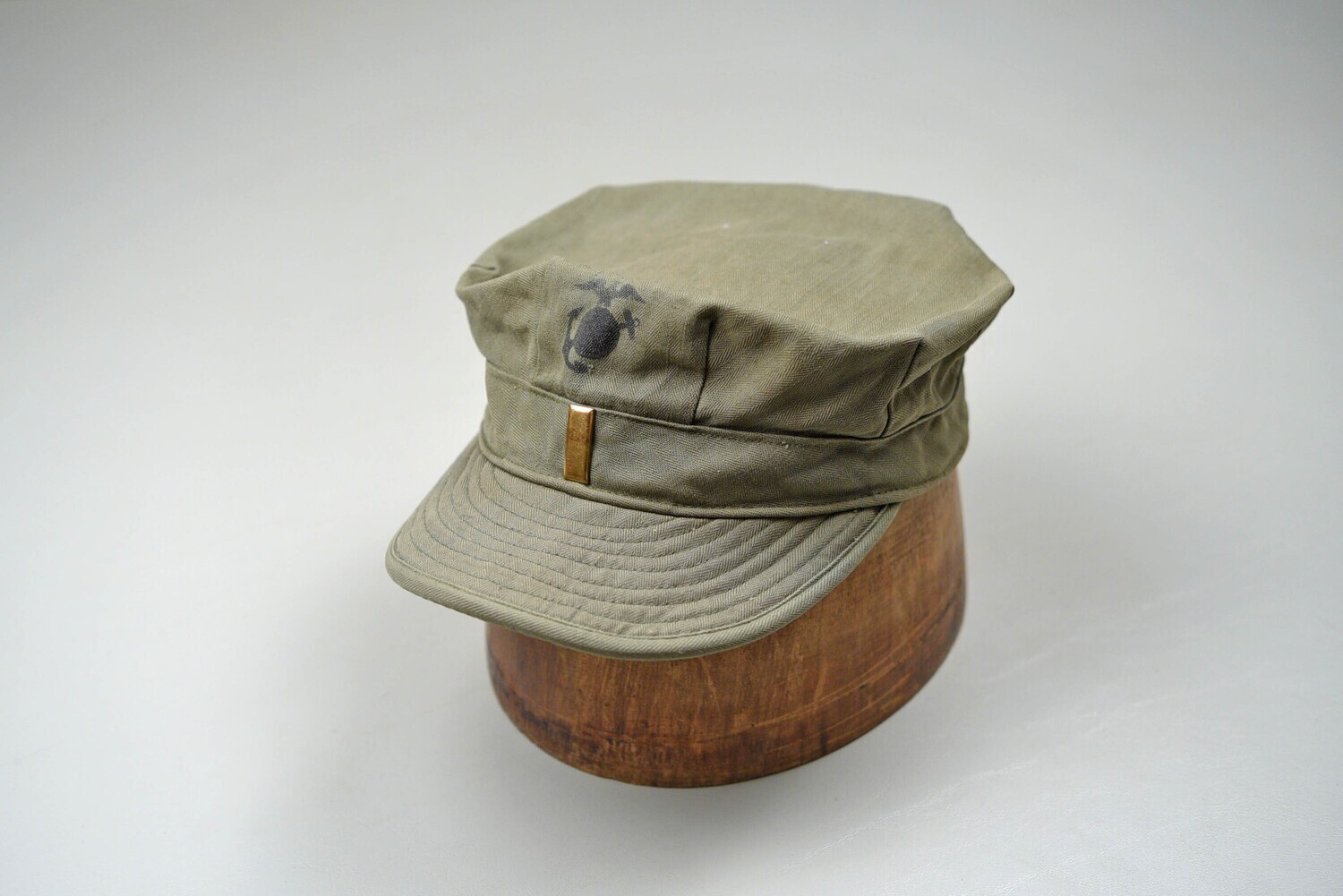 WWII U.S. MARINE CORPS OFFICER’S P44 UTILITY CAP