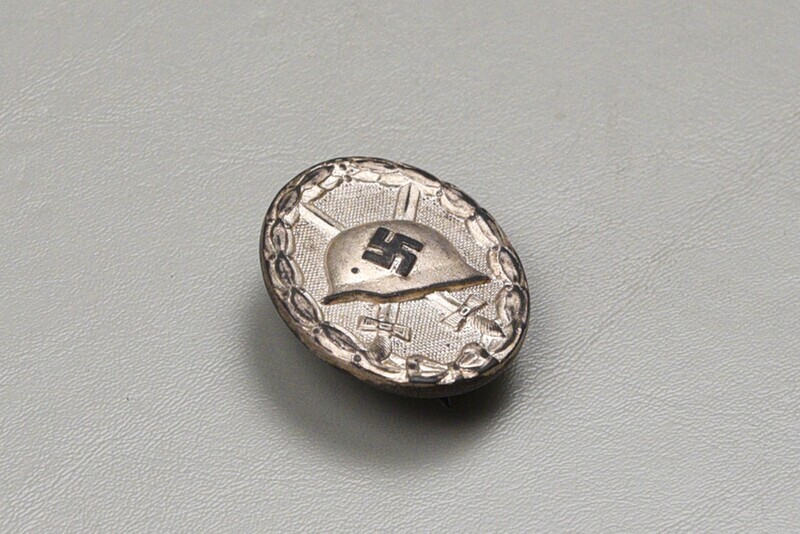 WWII GERMAN 1939 SILVER WOUND BADGE - MARKED "107"