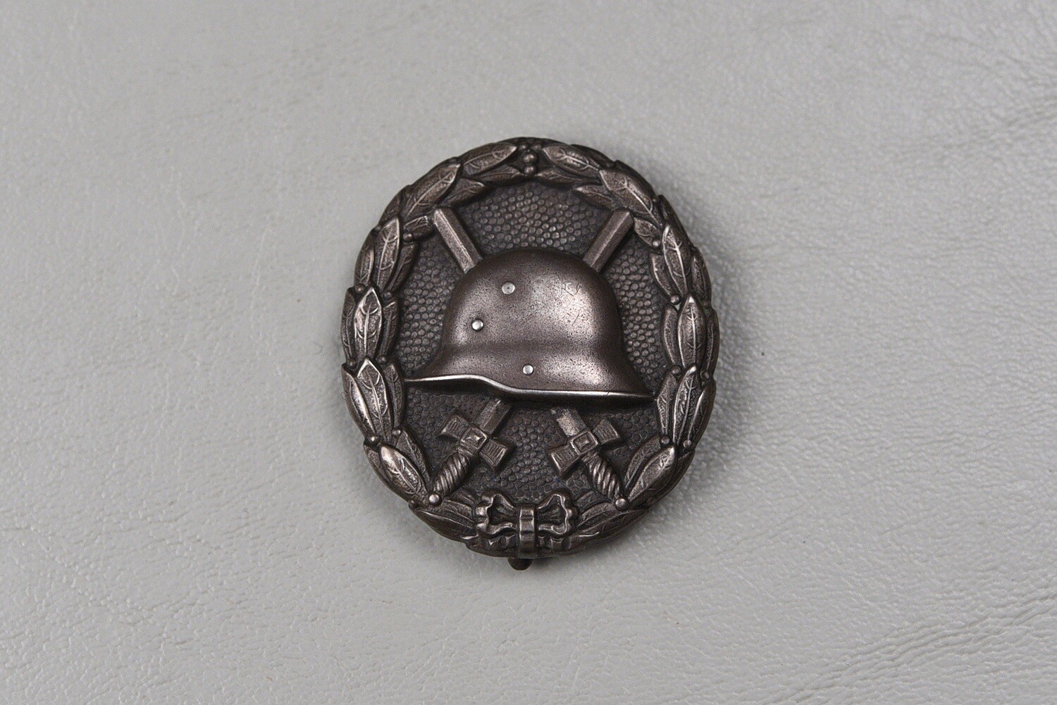 WWI GERMAN 1918 DELUXE SILVER WOUND BADGE w/WIDE PIN MARKED &quot;800&quot;