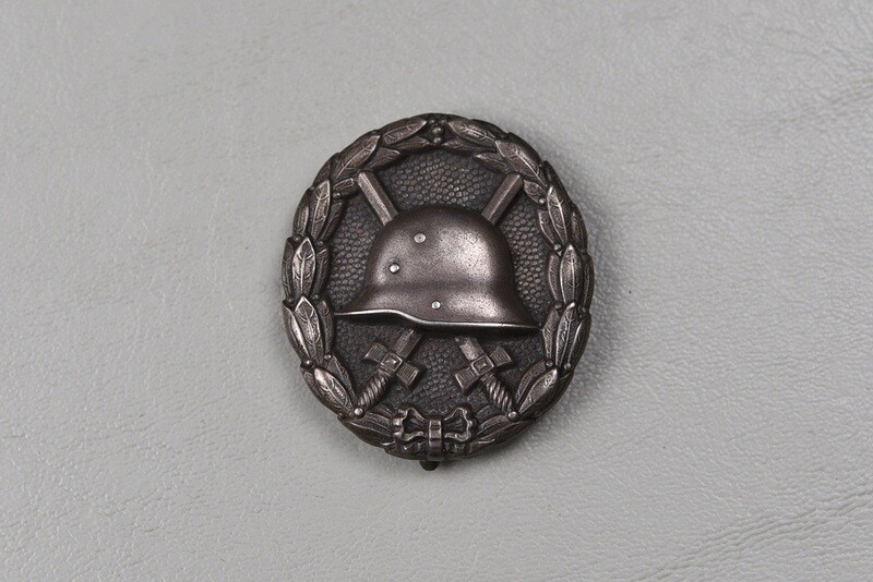 WWI GERMAN 1918 DELUXE SILVER WOUND BADGE w/WIDE PIN MARKED "800" WWI GERMAN 1918 DELUXE SILVER WOUND BADGE w/WIDE PIN MARKED "800"