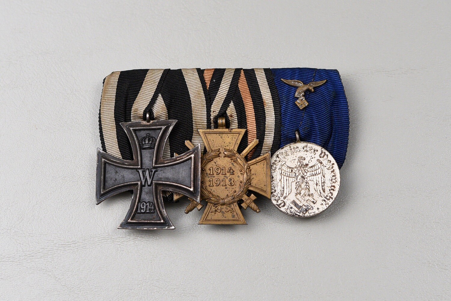WWI GERMAN 1914 IRON CROSS/CROSS OF HONOR 3-PLACE PARADE BAR