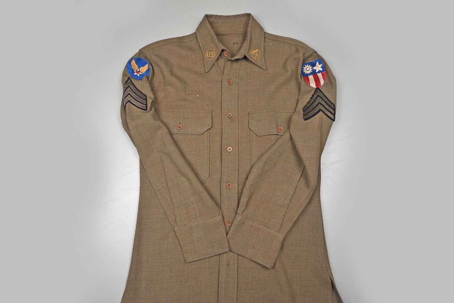 WWII U.S.A.A.C. CBI SERGEANT&#39;S OD WOOL SHIRT w/DIRECT THEATER EMBROIDERED INSIGNIA