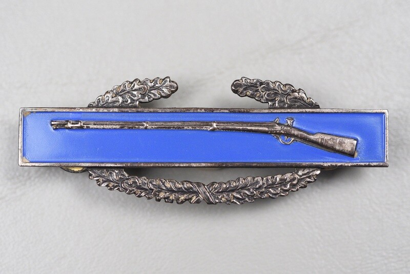 WWII U.S. COMBAT INFANTRY BADGE - STERLING w/ STERLING CLUTCHES