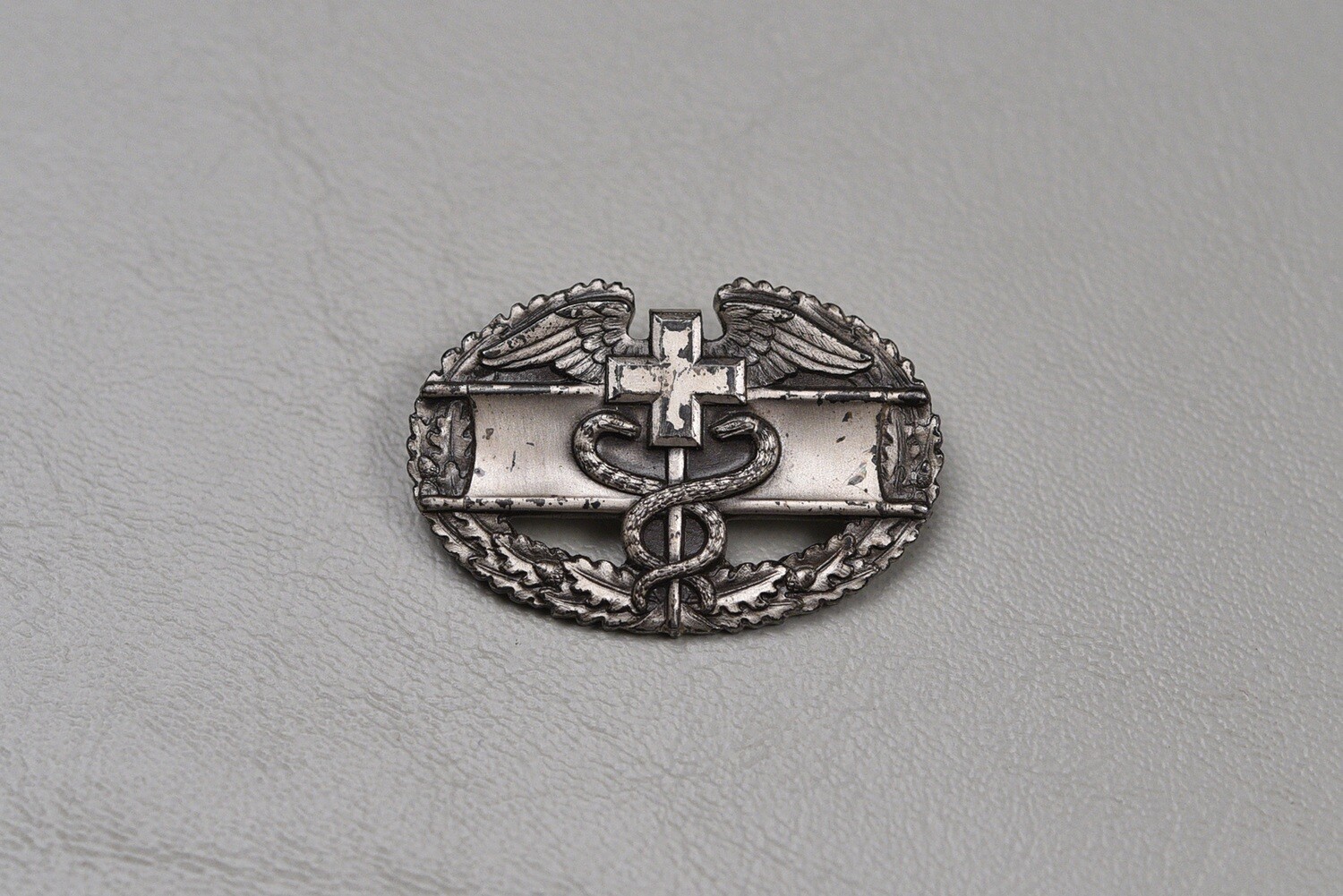 WWII U.S. COMBAT MEDIC BADGE - STERLING