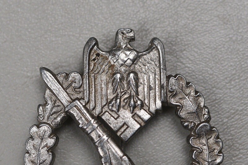 WWII GERMAN INFANTRY ASSAULT BADGE IN SILVER