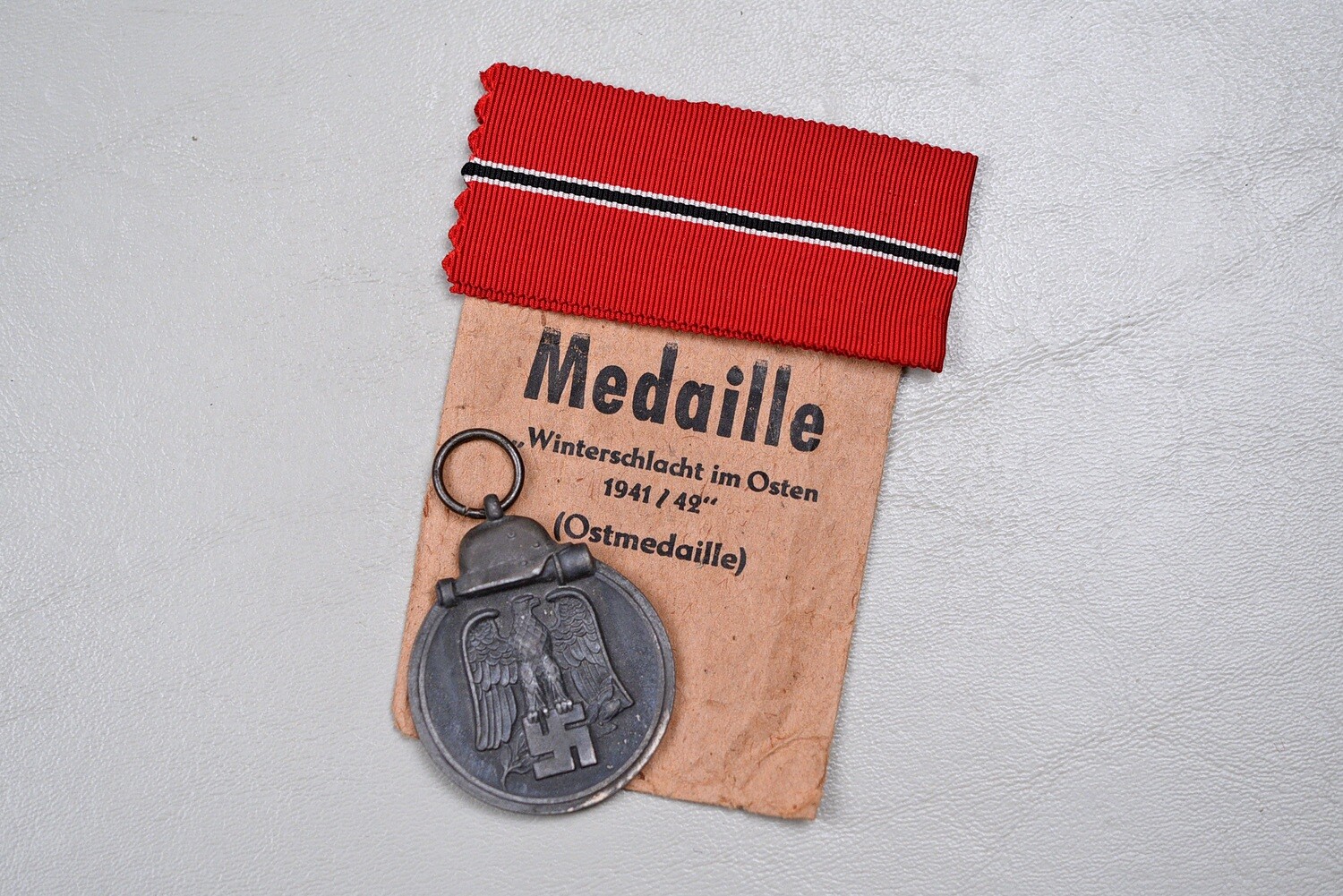 WWII GERMAN RUSSIAN FRONT MEDAL IN BROWN ISSUE PACKET