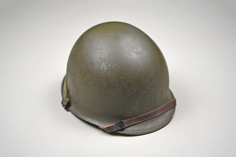 KOREAN WAR U.S. M1 STEEL COMBAT HELMET - COMPLETE & EXCELLENT
