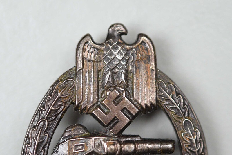 WWII GERMAN PANZER ASSAULT BADGE IN BRONZE – MAKER MARKED