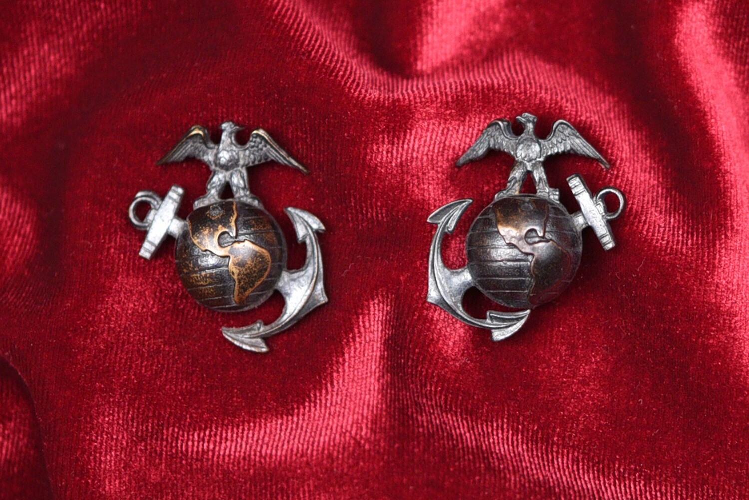 WWII U.S. MARINE CORPS OFFICER&#39;S M 1937 EGA INSIGNIA - BY H&amp;H