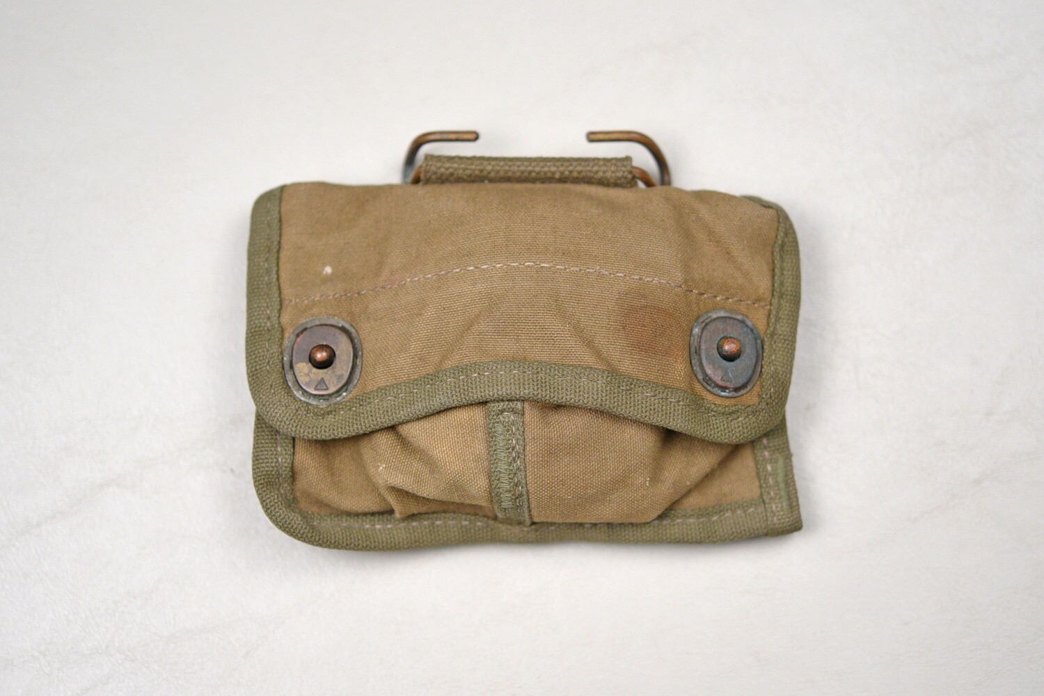WWII U.S. MARINE CORPS LENSATIC COMPASS w/CARRIER