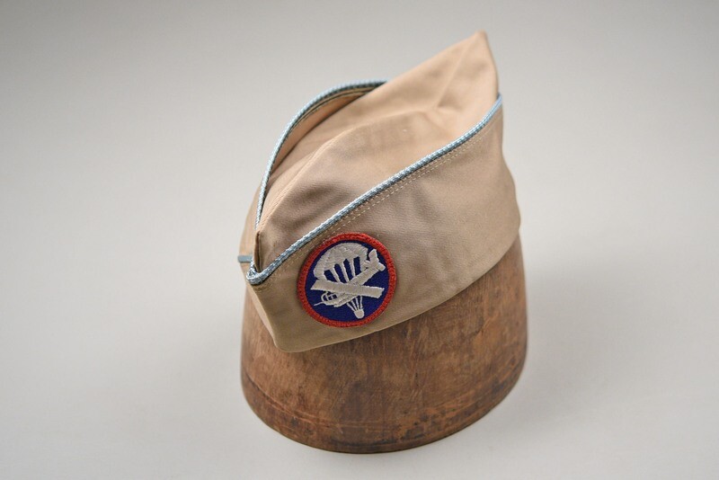 WWII U.S. ARMY PARATROOPER ENLISTED KHAKI OVERSEAS CAP WWII U.S. ARMY PARATROOPER ENLISTED KHAKI OVERSEAS CAP