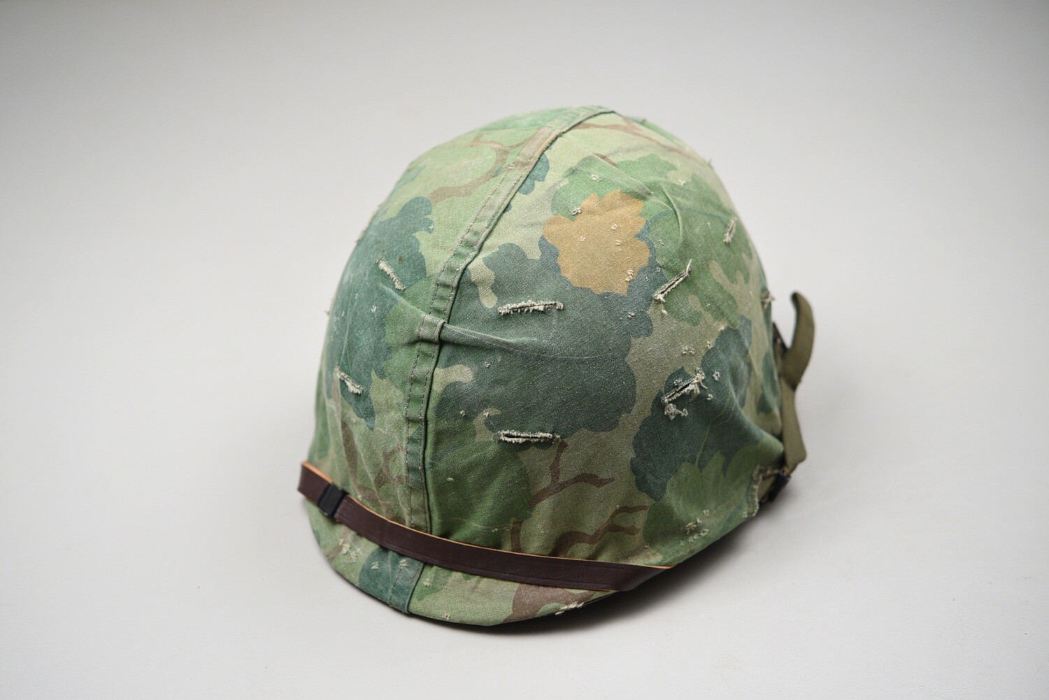 VIETNAM WAR U.S. M1 HELMET w/MITCHELL CAMOUFLAGE COVER &amp; WWII LINER
