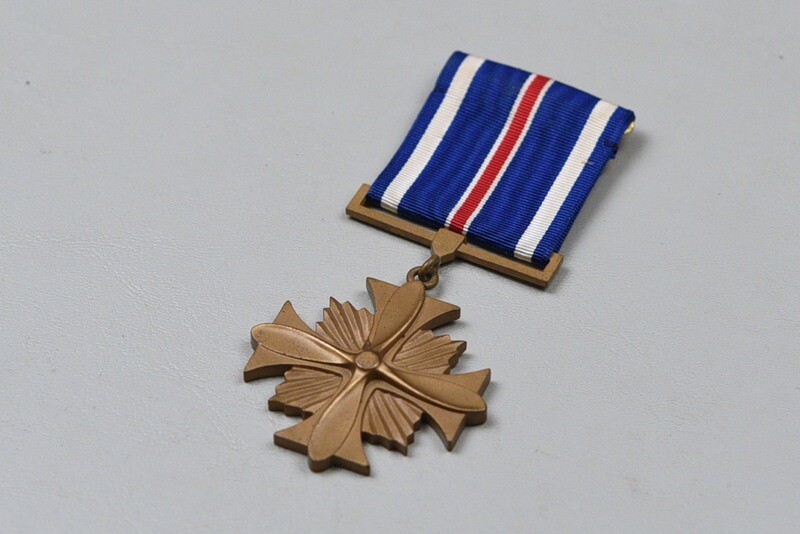 VIETNAM WAR U.S. DISTINGUISHED FLYING CROSS - NAMED