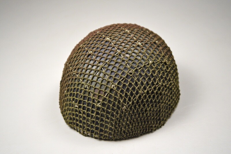 WWII BRITISH PARATROOPER HELMET w/CAMO PAINT & NET - COMPLETE & EXCELLENT, DATED 1944 WWII BRITISH PARATROOPER HELMET w/CAMO PAINT & NET - COMPLETE & EXCELLENT, DATED 1944