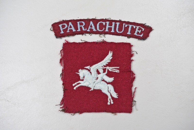 WWII BRITISH PARATROOPER PEGASUS INSIGNIA GROUP