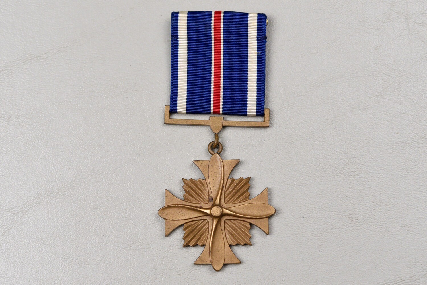 VIETNAM WAR U.S. DISTINGUISHED FLYING CROSS - NAMED