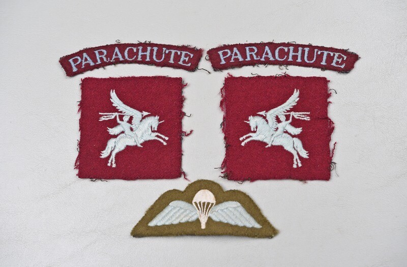 WWII BRITISH PARATROOPER PEGASUS INSIGNIA GROUP WWII BRITISH PARATROOPER PEGASUS INSIGNIA GROUP