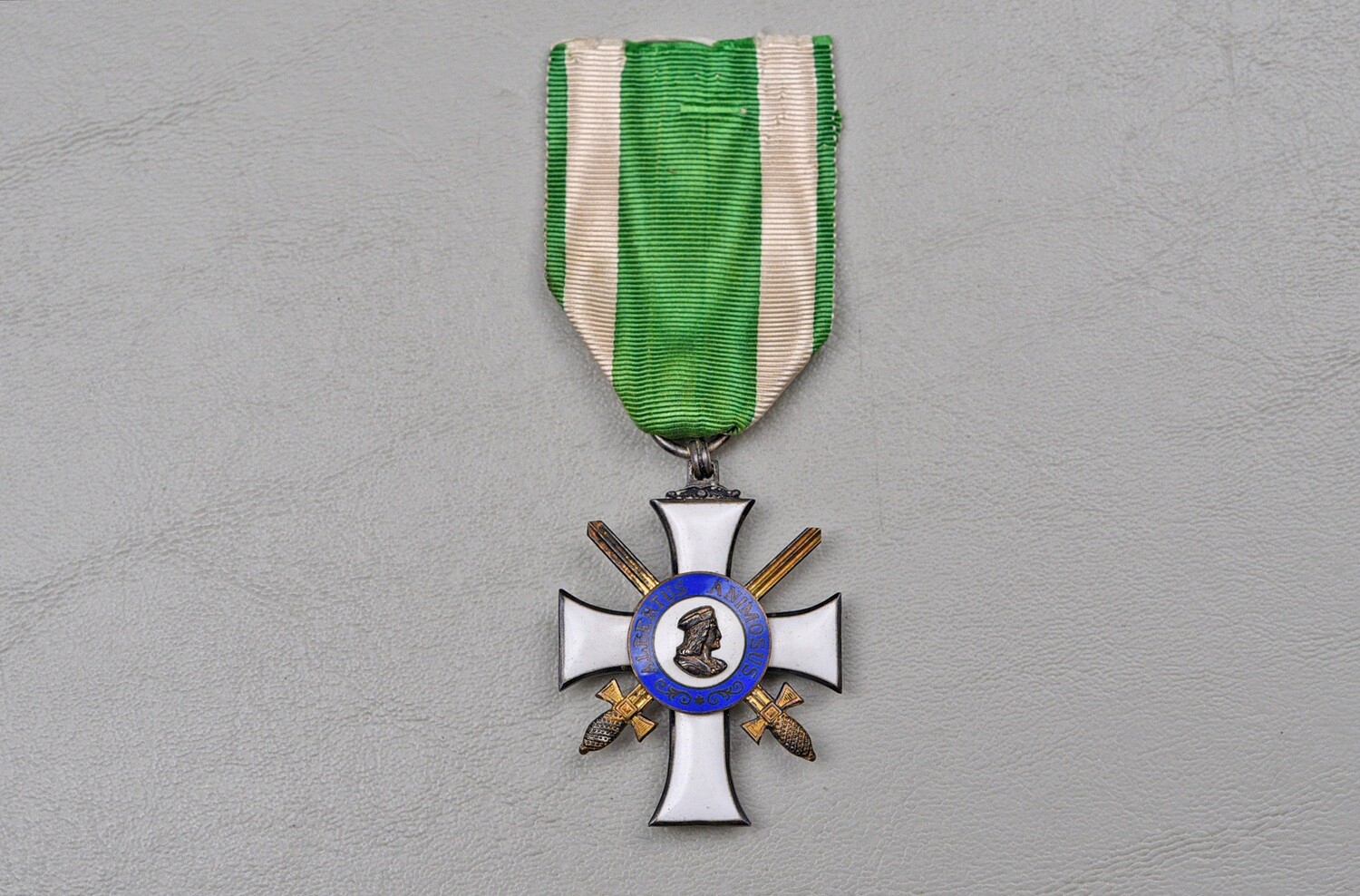 WWI GERMAN SAXON ORDER OF ALBERT, KNIGHTS CROSS 2nd CLASS - MARKED