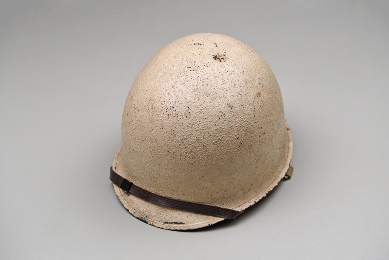 WWII U.S. M1 HELMET w/ORIGINAL WHITE SNOW CAMOUFLAGE PAINT - FRONT SEAM WWII U.S. M1 HELMET w/ORIGINAL WHITE SNOW CAMOUFLAGE PAINT - FRONT SEAM