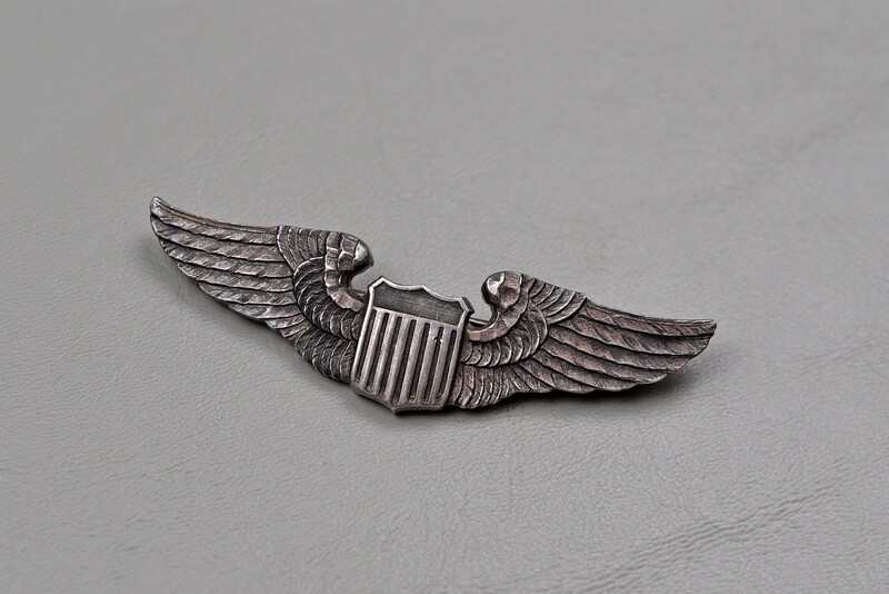 WWII U.S. 1st TYPE LUXEMBERG 3” PILOT WING - STERLING WWII U.S. 1st TYPE LUXEMBERG 3” PILOT WING - STERLING