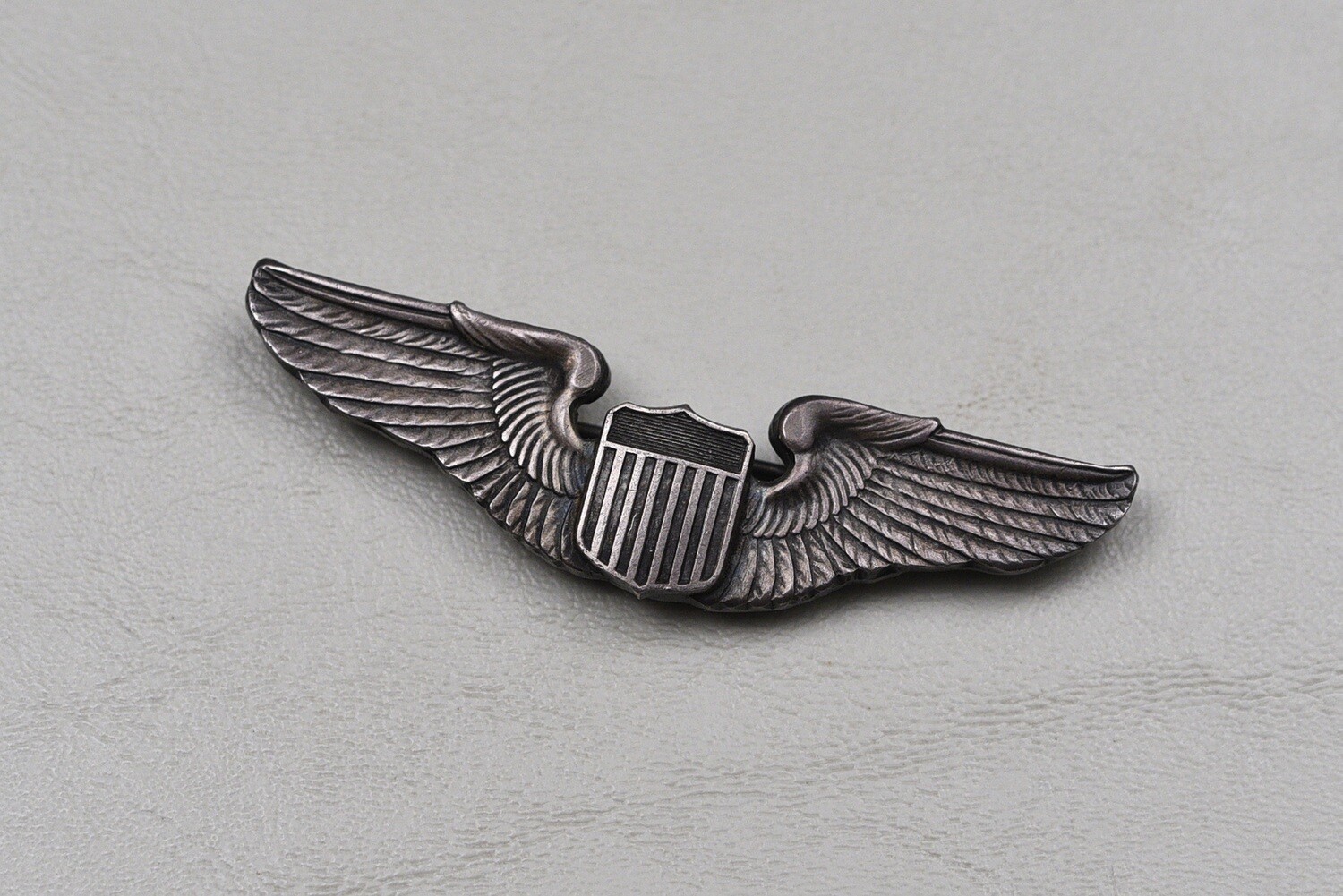 WWII U.S. PILOT WING - BRITISH MADE, STERLING