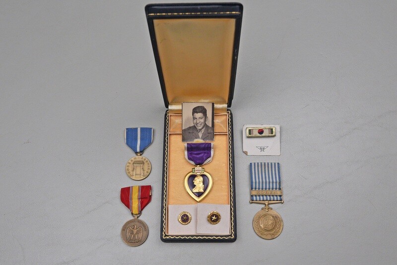 KOREA WAR U.S. PURPLE HEART GROUP w/PHOTO NAMED TO 7th MARINE KIA KOREA WAR U.S. PURPLE HEART GROUP w/PHOTO NAMED TO 7th MARINE KIA