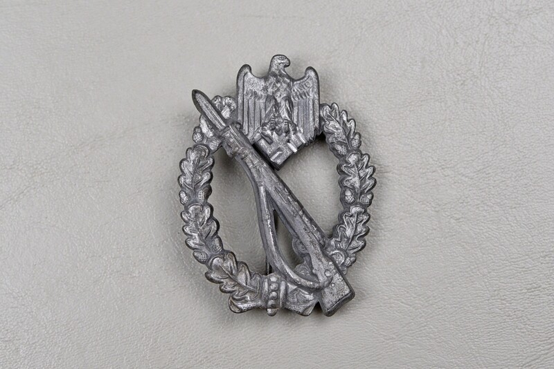 WWII GERMAN INFANTRY ASSAULT BADGE BY BSW