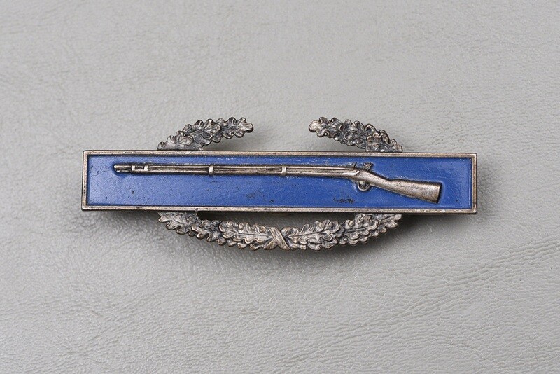KOREAN WAR U.S. COMBAT INFANTRY BADGE BY E&H SIMON - STERLING KOREAN WAR U.S. COMBAT INFANTRY BADGE BY E&H SIMON - STERLING