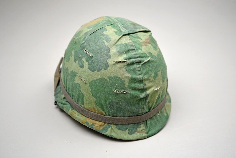 VIETNAM WAR U.S. ARMY M1 HELMET w/MITCHELL CAMOUFLAGE COVER VIETNAM WAR U.S. ARMY M1 HELMET w/MITCHELL CAMOUFLAGE COVER
