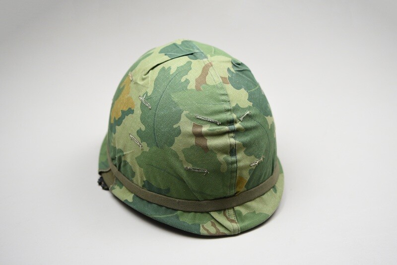 VIETNAM WAR U.S. ARMY M1 HELMET w/MITCHELL CAMOUFLAGE COVER VIETNAM WAR U.S. ARMY M1 HELMET w/MITCHELL CAMOUFLAGE COVER