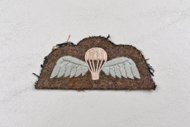 WWII BRITISH PARACHUTIST BADGE – UNIFORM REMOVED WWII BRITISH PARACHUTIST BADGE – UNIFORM REMOVED